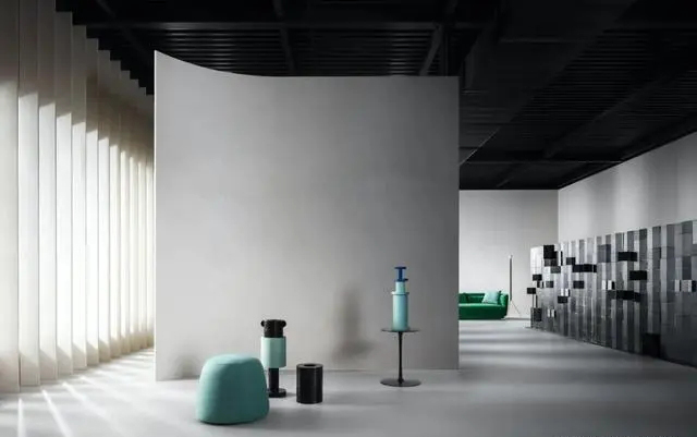 簡(jiǎn)到極致的展廳設(shè)計(jì)，自帶高級(jí)感的美學(xué)空間！